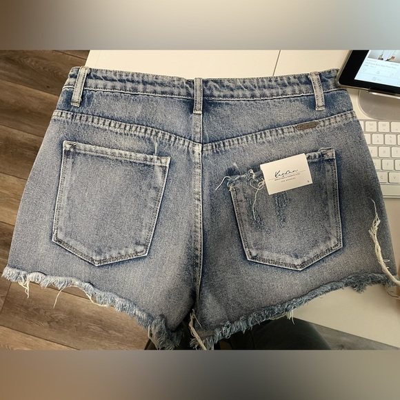 KanCan Los Angeles Jean shorts - Picture 2 of 2